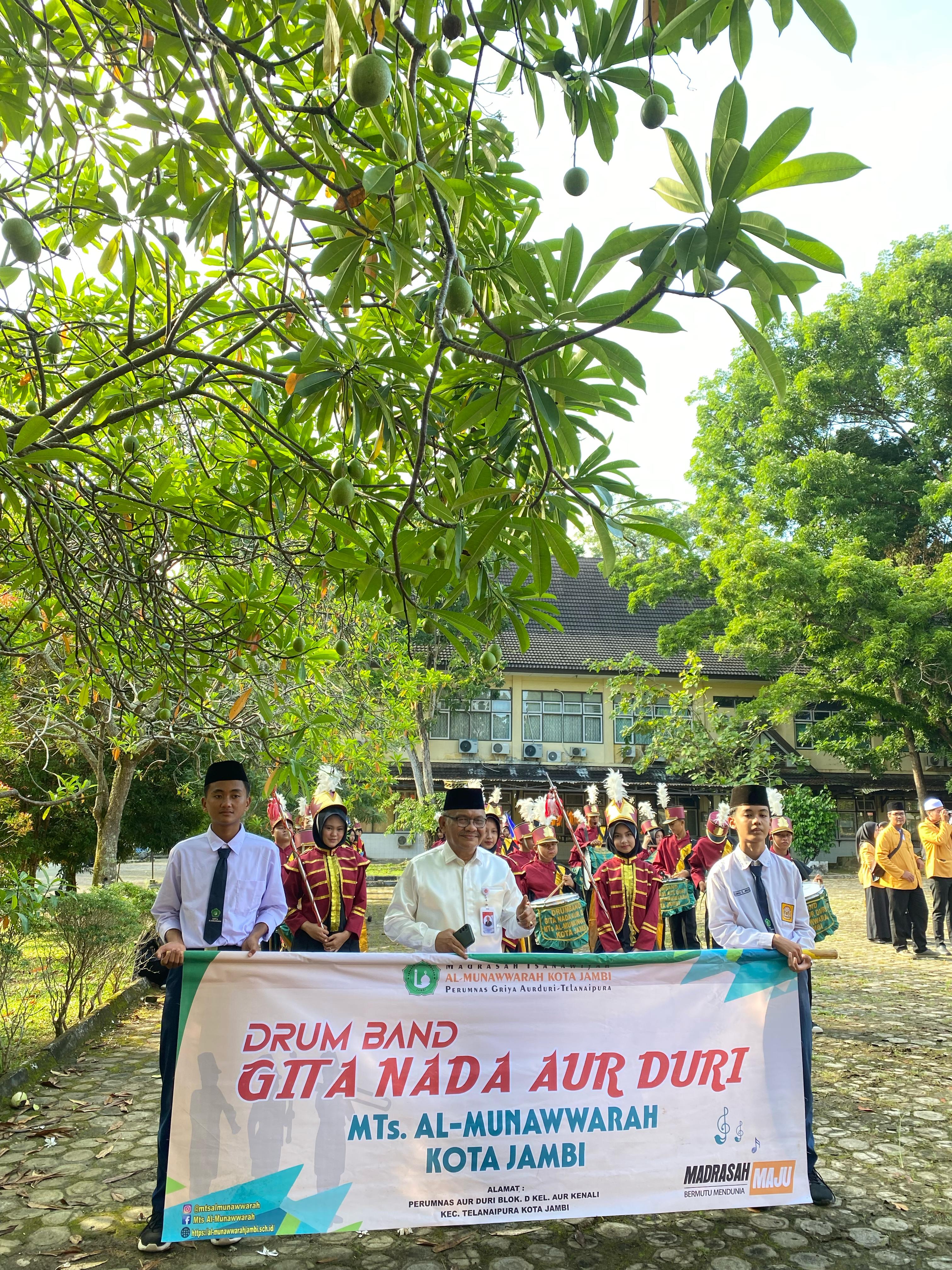 MTs Al Munawwarah Mengikuti Pawai Pembukaan MTQ Nasional dan Internasional di Universitas Jambi MTs Al Munawwarah Mengikuti Pawai Pembukaan MTQ Nasional dan Internasional di Universitas Jambi